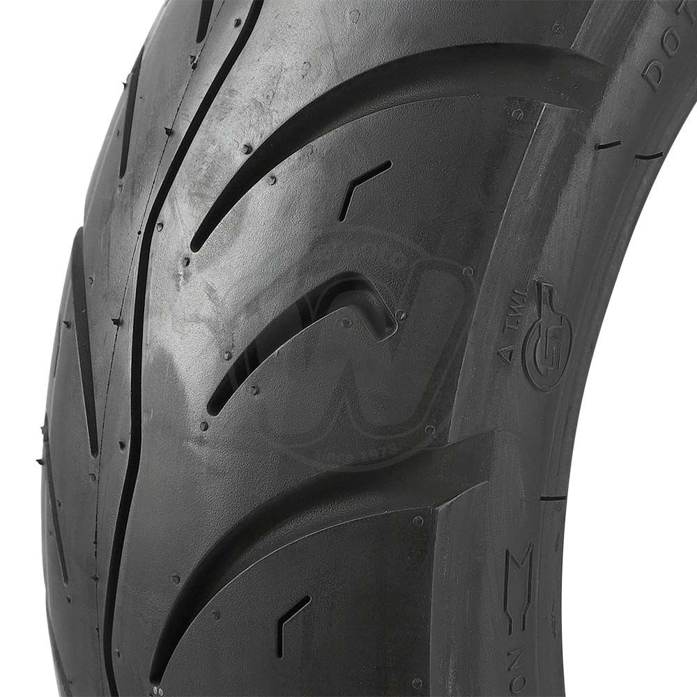 0MC9696_KE5592 two.jpg